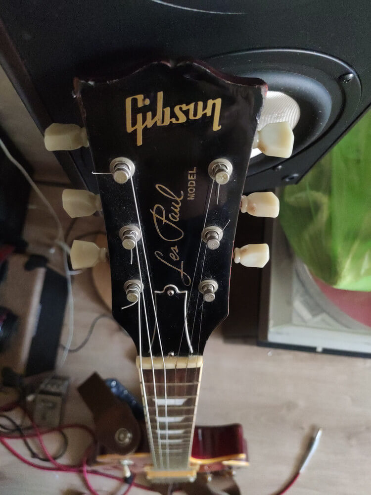 gibson-les-paul-model-vintazh