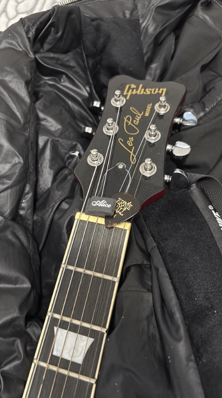 gibson-les-paul-model-vintazh